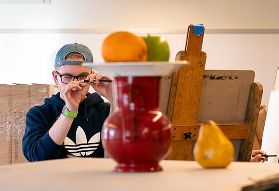 Image of student working in fine arts laboratory.