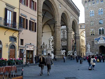 Photo of crowd in Florence